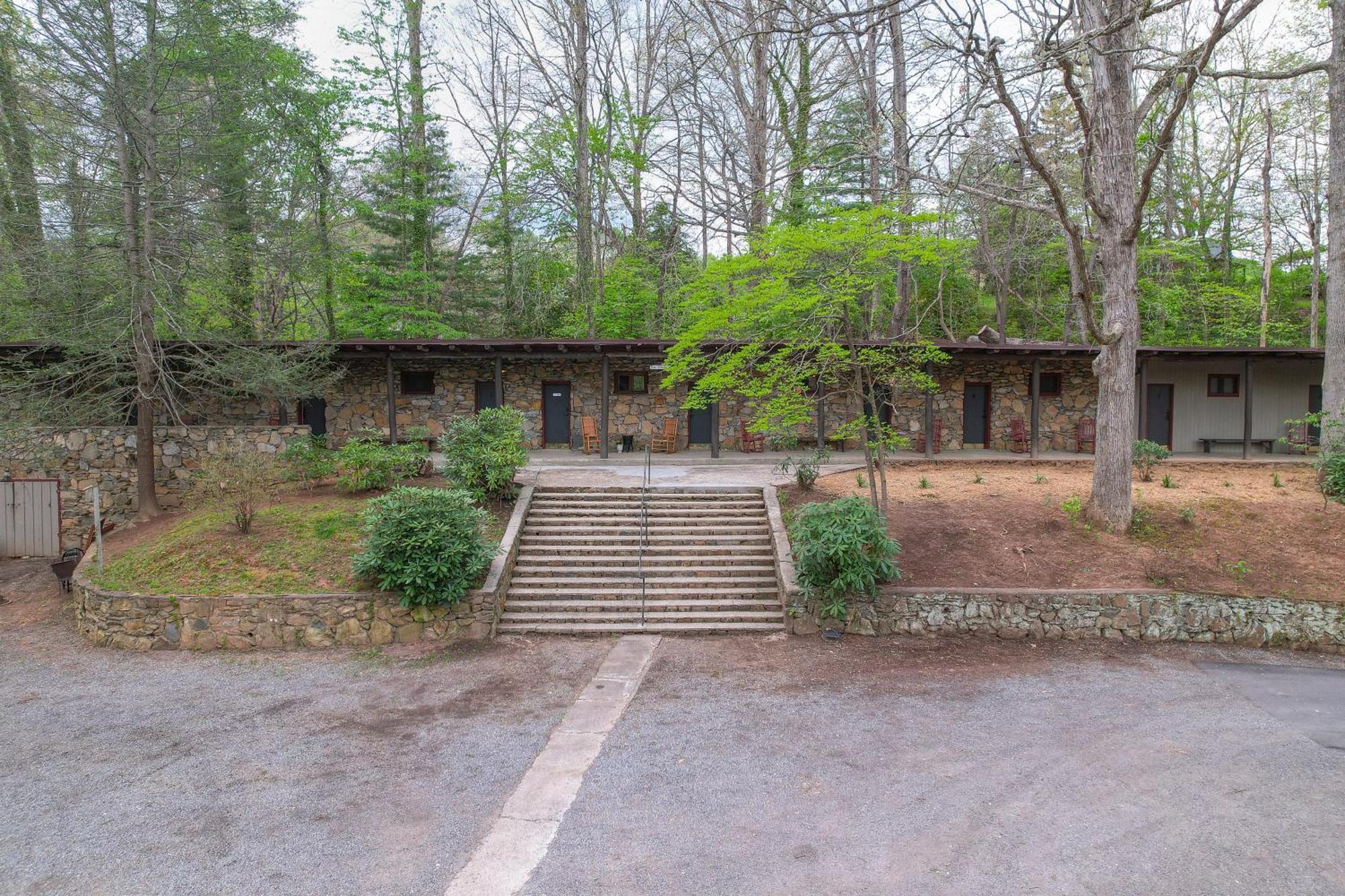 The Furry Lodge Double Ste 2&3 Waynesville Kültér fotó